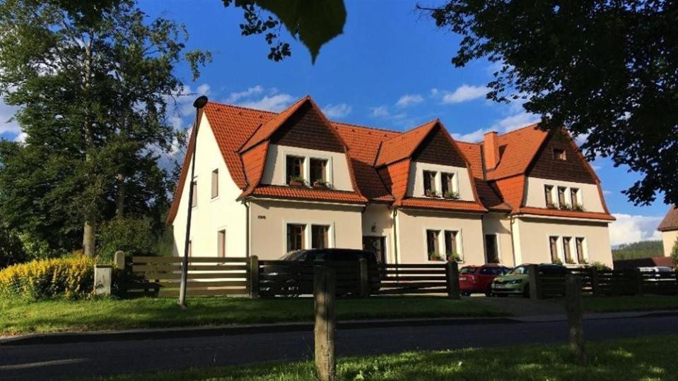 Apartmany Pod Krizovym Vrchem Adrspach Exterior photo