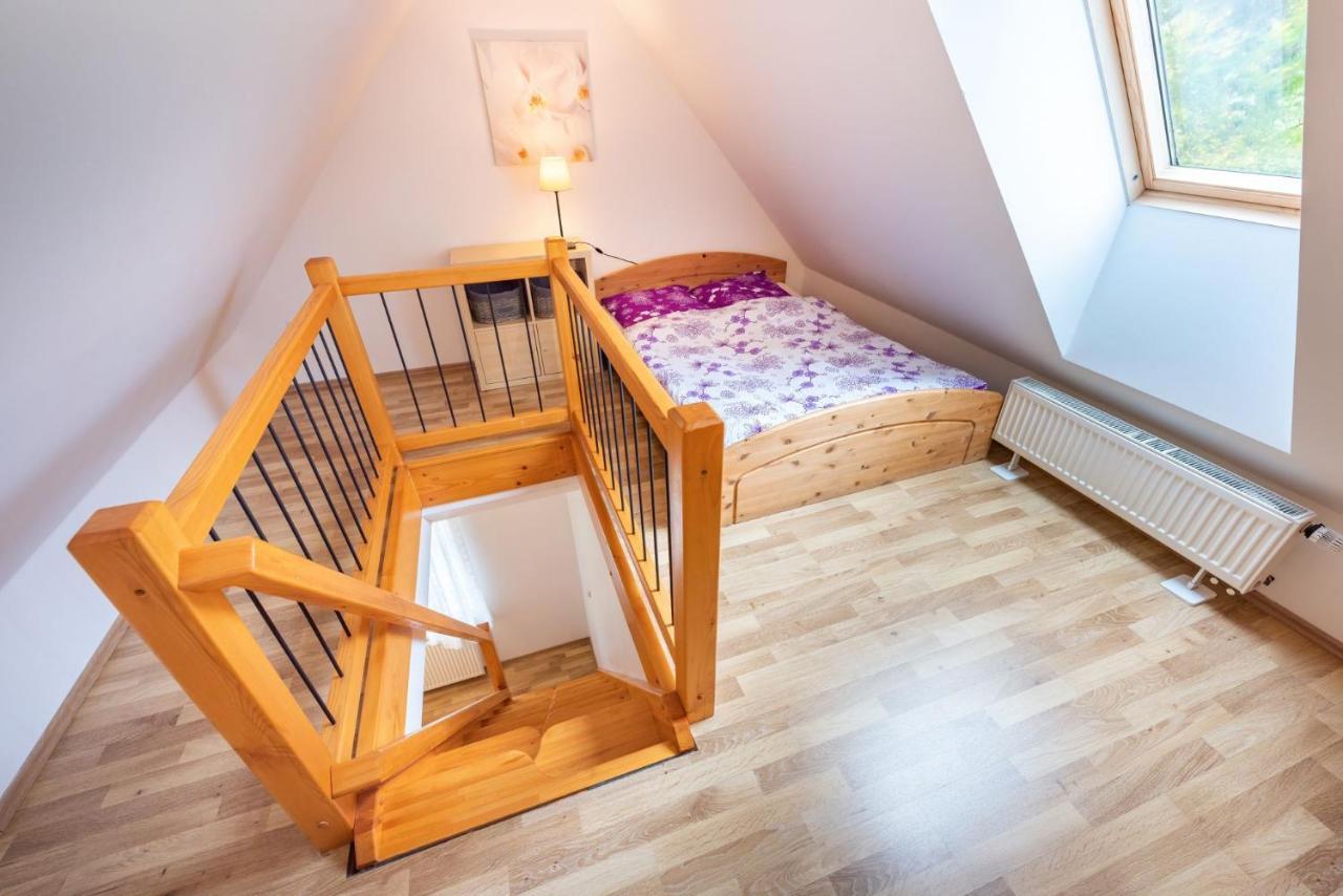 Apartmany Pod Krizovym Vrchem Adrspach Exterior photo