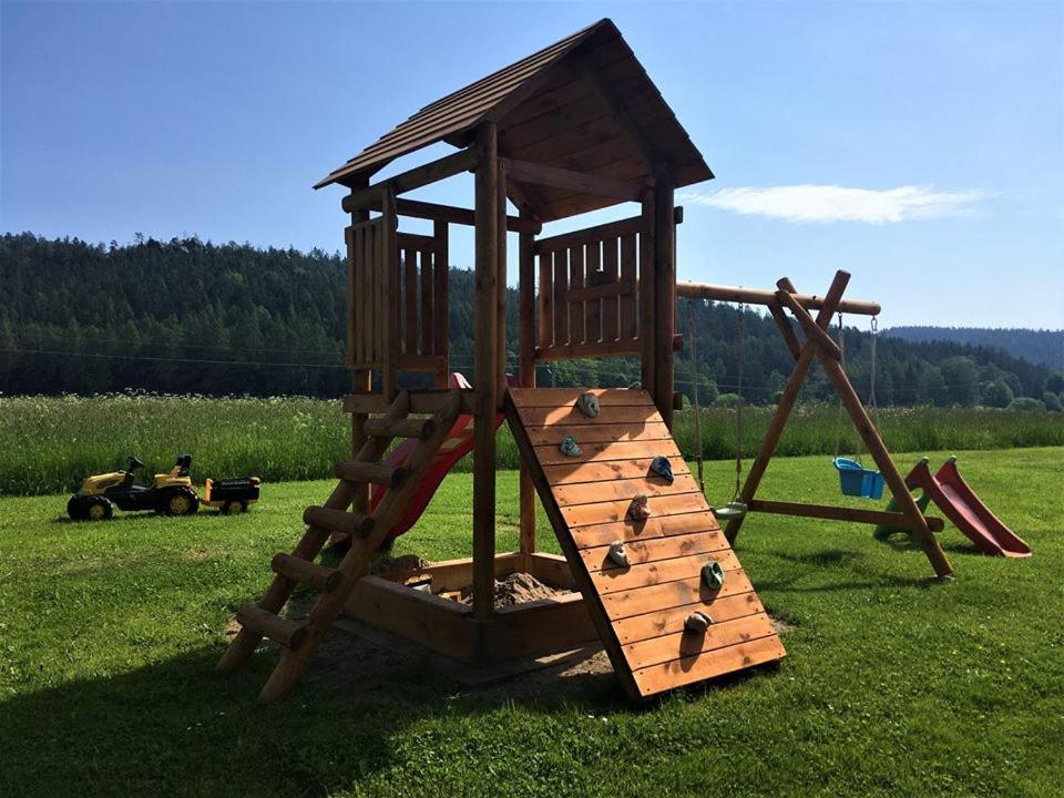 Apartmany Pod Krizovym Vrchem Adrspach Exterior photo